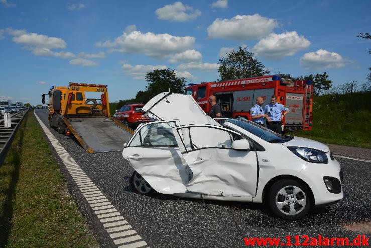 Færdselsuheld med fastklemt. Motorvejen E45 i nordgående. 12/06-2015 Kl. 15:01.