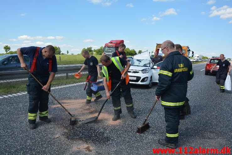 Færdselsuheld med fastklemt. Motorvejen E45 i nordgående. 12/06-2015 Kl. 15:01.