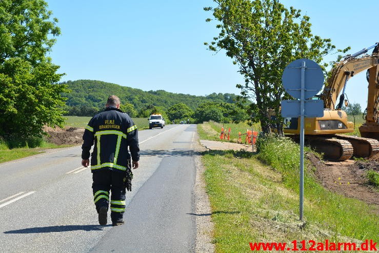 Gasledningsbrud. Vardevej Ved Knabberup. 12/06-2015. KL. 10:24.