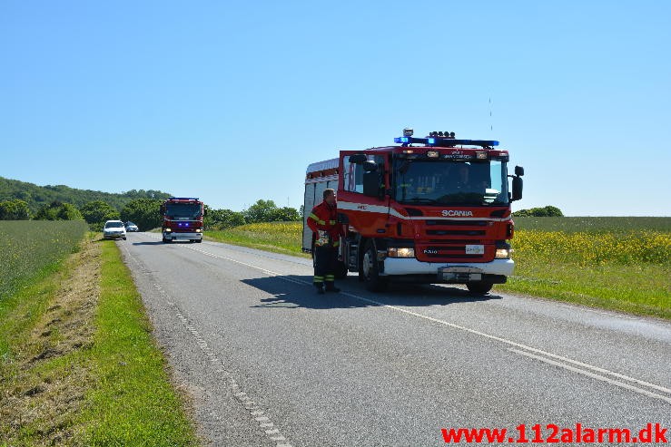 Gasledningsbrud. Vardevej Ved Knabberup. 12/06-2015. KL. 10:24.