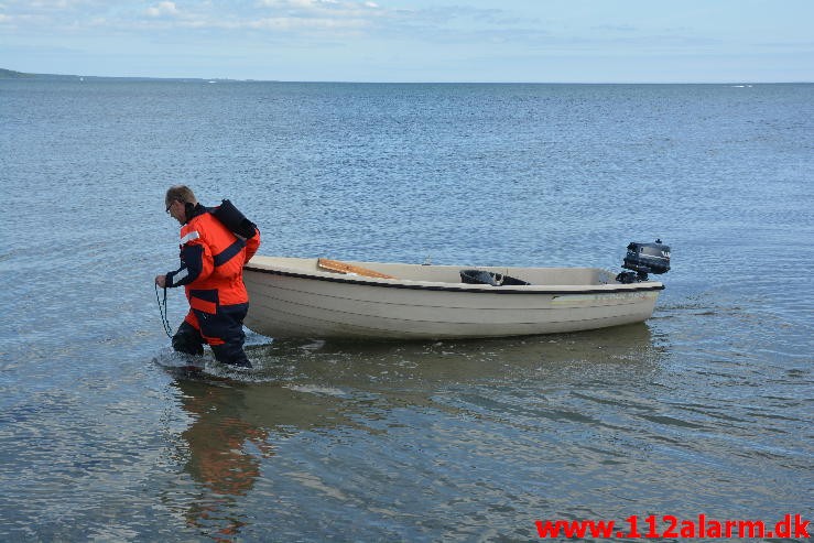 En lykkelig redningsaktion. Høll Strand G310. 28/06-2015. KL. 12:17.