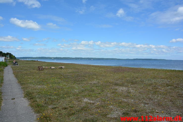 En lykkelig redningsaktion. Høll Strand G310. 28/06-2015. KL. 12:17.