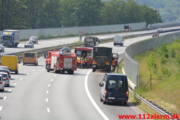 Større olieudslip. E45 motorvejen i sydgående. 29/06-2015. Kl. 11:02.