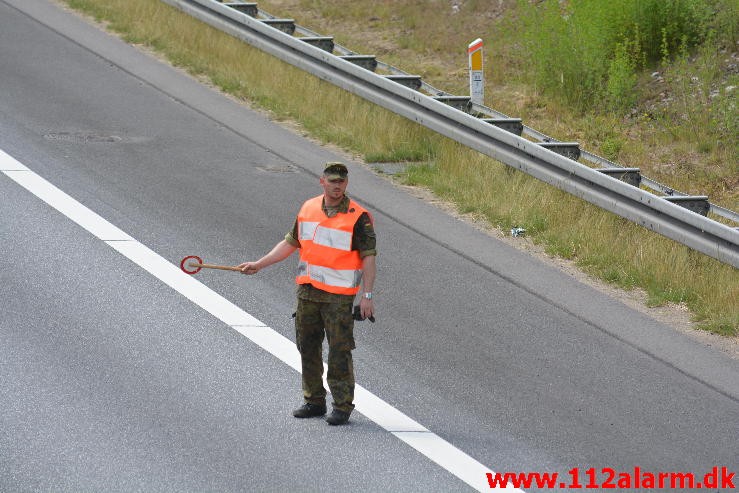 Større olieudslip. E45 motorvejen i sydgående. 29/06-2015. Kl. 11:02.