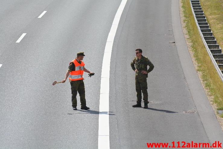 Større olieudslip. E45 motorvejen i sydgående. 29/06-2015. Kl. 11:02.