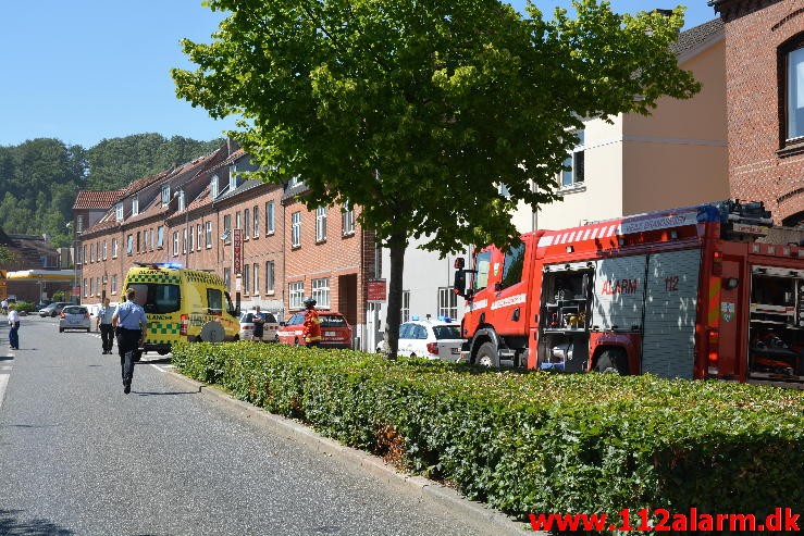 Brand i Lejlighed. Vardevej i Vejle. 02/07-2015. Kl. 15:06.