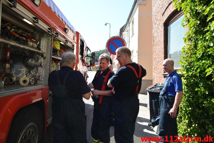 Brand i Lejlighed. Vardevej i Vejle. 02/07-2015. Kl. 15:06.