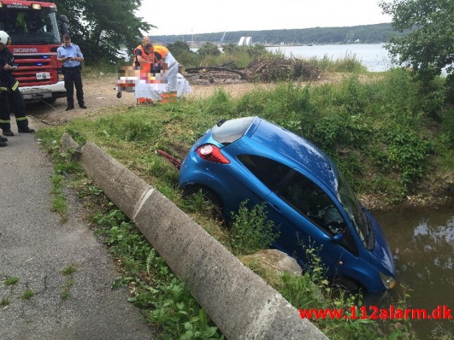 FUH med fastklemt. Ibæk Strandvej i Vejle. 07/07-2015. Kl. 15:22.