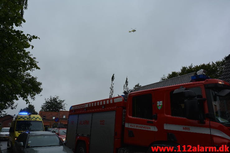 Brand i Etageejendom Bethaniavej i Jelling. 08/08-2015. Kl. 17:42.