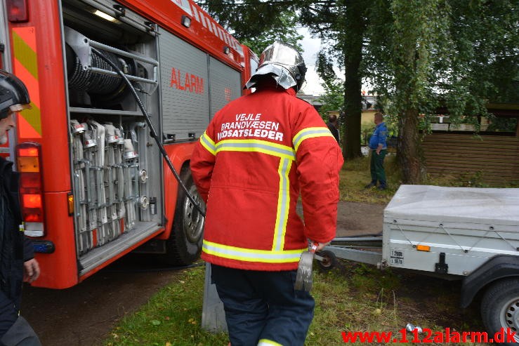 Brand i Kolonihavehus. Nordly i Vejle. 28/07-2015. Kl. 14:06.