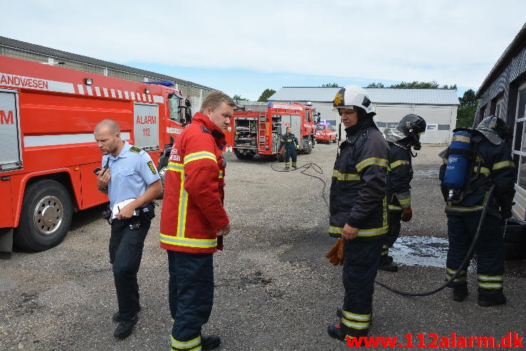 Brand i industri. Frederikshøjvej i Vejle. 07/08-2015. Kl. 10:10.