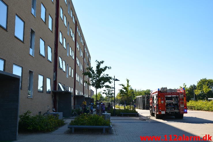 Brand i Lejlighed. Finlandsvej 91 i Vejle. 09/08-2015. Kl. 16:56.