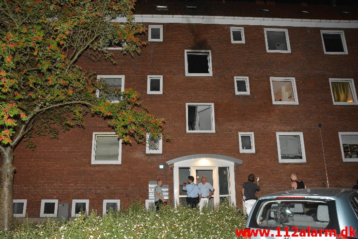 Brand i Etageejendom. Pilevænget 18 i Vejle. 16/08-2015. Kl. 22:08.Brand i Etageejendom. Pilevænget 18 i Vejle. 16/08-2015. Kl. 22:08.