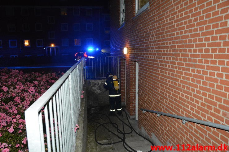 Brand i Etageejendom. Pilevænget 18 i Vejle. 16/08-2015. Kl. 22:08.