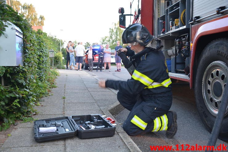 Brand i Villa. Grønnegade i Jelling. 24/08-2015. Kl. 19:47.