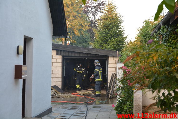 Brand i Villa. Grønnegade i Jelling. 24/08-2015. Kl. 19:47.