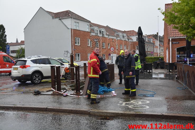 Redning Drukneulykke Søer. Dæmningen i Vejle. 05/09-2015 Kl. 08:13.