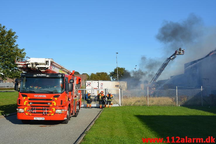 Brand i industri i Vinding i Vejle. 08/09-2015. Kl. 16:47.