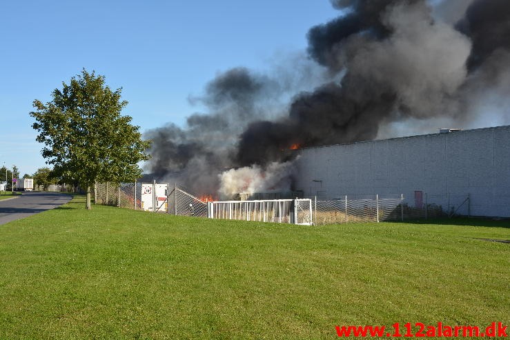 Brand i industri i Vinding i Vejle. 08/09-2015. Kl. 16:47.