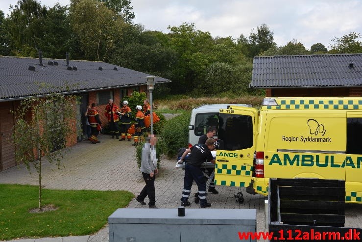 Redning Fastklemt Gl. Vingstedvej i Ødsted. 11/09-2015. Kl. 08:52.