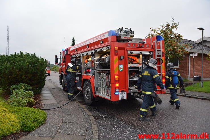 Brand i Villa. Boesvangen vejle øst. 12/09-2015. Kl. 07:20.