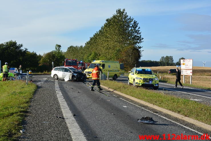 FUH med fastklemt. Ballevej i krydset ved Ballefriskole. 19/09-2015. Kl. 08:52.