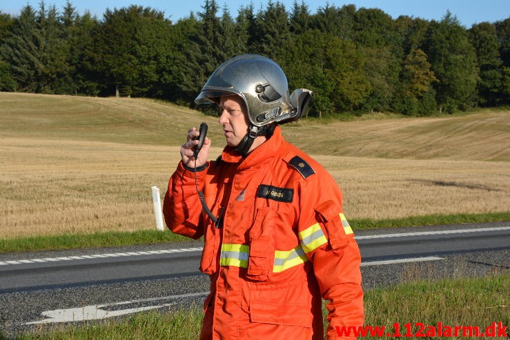 FUH med fastklemt. Ballevej i krydset ved Ballefriskole. 19/09-2015. Kl. 08:52.