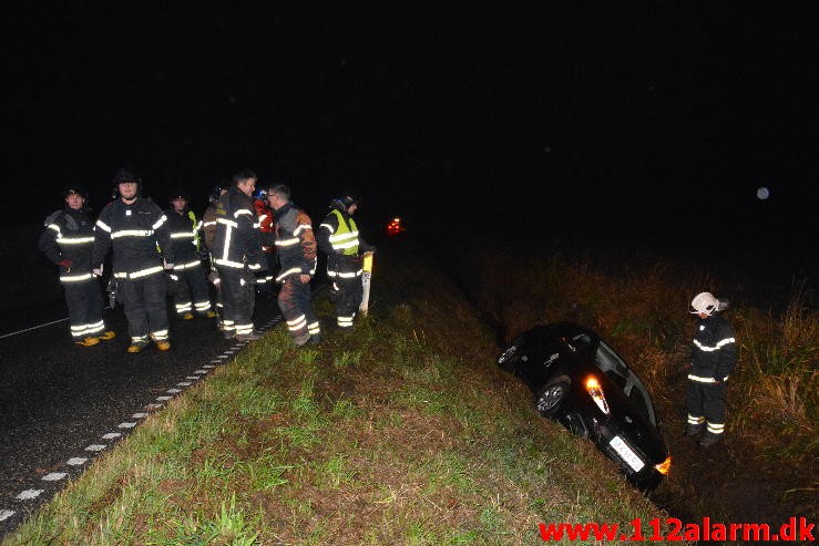 FUH med fastklemte. Vongevej lige før Vindelevvej. 08/10-2015. Kl. 20:37.