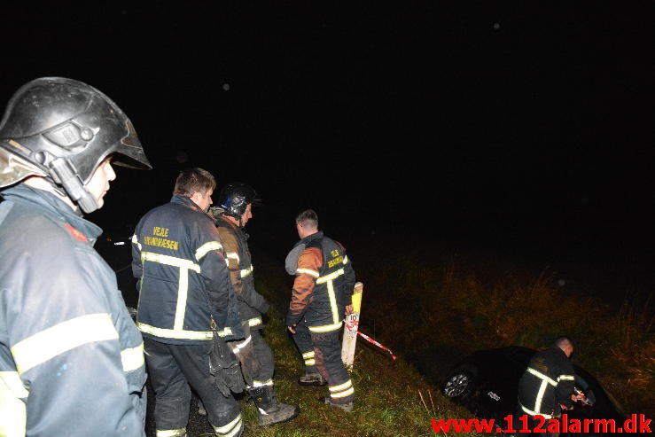 FUH med fastklemte. Vongevej lige før Vindelevvej. 08/10-2015. Kl. 20:37.