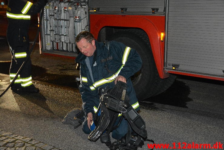 Brand i Etageejendom. Søndertorv 10 i Vejle. 10/10-2015. Kl. 03:02.