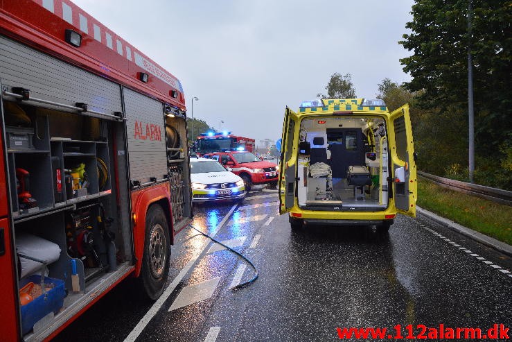 FUH med fastklemt. Bredstenvej lige før Vejle. 07/10-2015. Kl. 07:59.