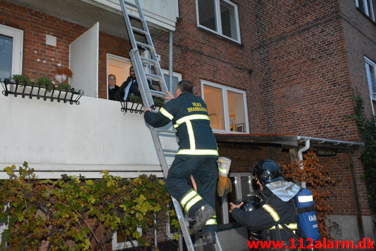 Brand i Etageejendom. Østerbrogade 30 i vejle. 05/11-2015. Kl. 16:29.