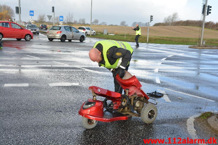 Alvorligt trafikuheld. Juelsminde krydset i Vejle. 14/11-2015. Kl. 10:30.