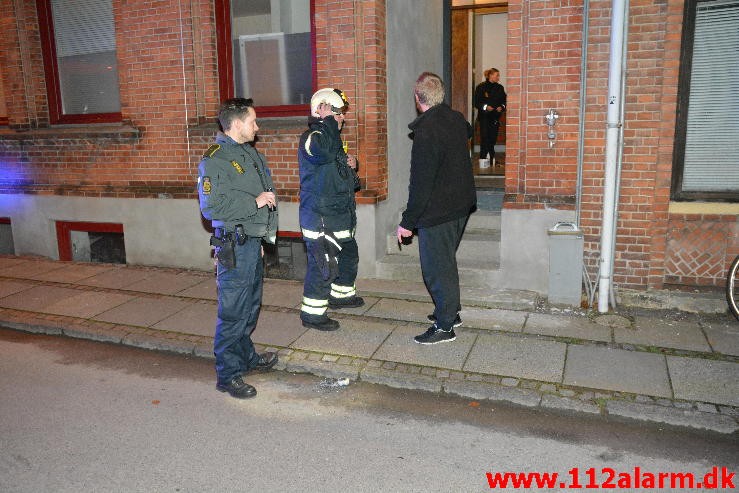 Brand i Etageejendom. Enggade i Vejle. 20/11-2015. Kl. 22:02.