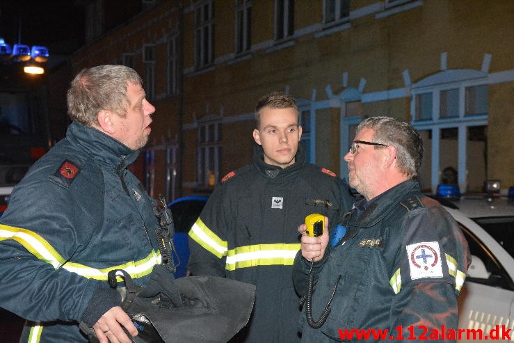 Brand i Etageejendom. Enggade i Vejle. 20/11-2015. Kl. 22:02.