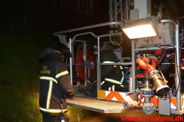 Skorstensbrand. Ribe Landevej i Vejle. 20/11-2015. Kl. 18:32.