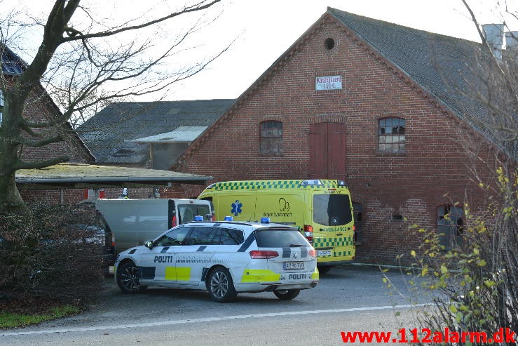 Gårdbrand. Mejsling Skovvej ved Stubberup. 21/11-2015. Kl. 11:18.