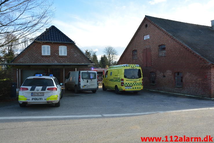 Gårdbrand. Mejsling Skovvej ved Stubberup. 21/11-2015. Kl. 11:18.