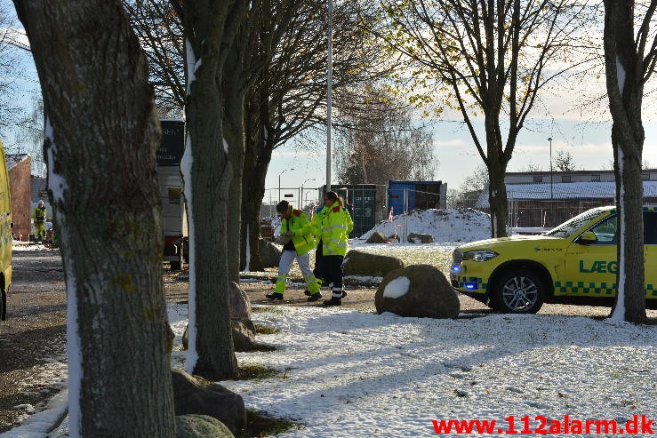 To elektriker kom til skade. Ladegårdsvej i Vejle. 23/11-2015. Kl. 10:20.