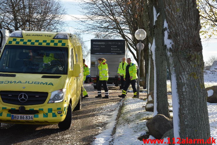 To elektriker kom til skade. Ladegårdsvej i Vejle. 23/11-2015. Kl. 10:20.