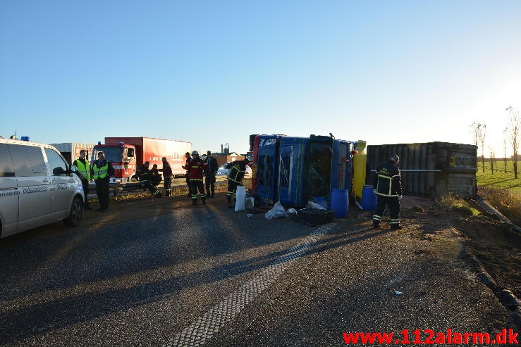 Det helt galt for en lastbil chauffør. Motorvejen E45 i sydgående spor. 26/11-2015. Kl. 14:52.