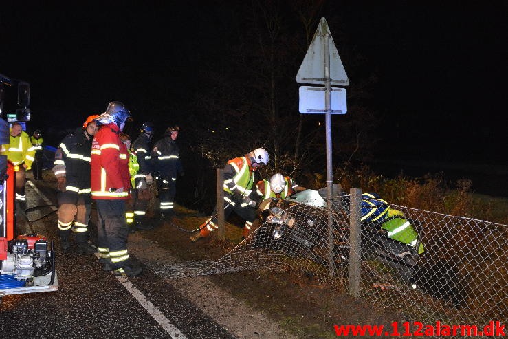 Færdselsulykke med fastklemt. Vingstedvej i Vingsted. 26/11-2015. Kl. 02:40.