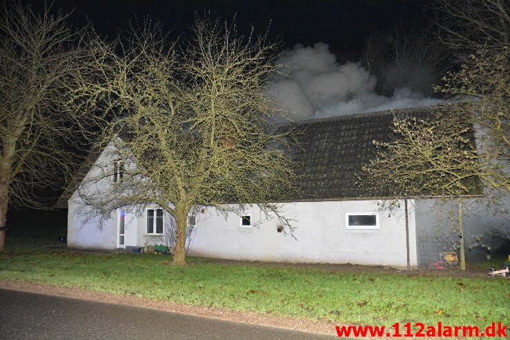 Gårdbrand. Horstedvej i Højen. 26/11-2015. Kl. 21:49.