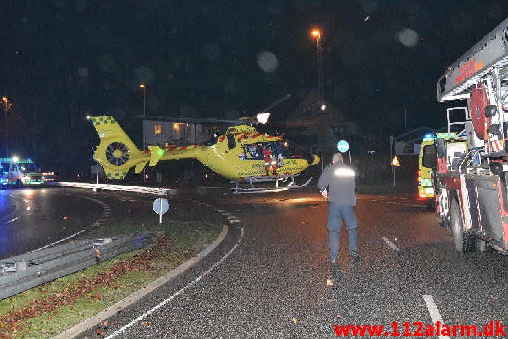 Alvorlig Trafikulykke. Koldingvej i Vejle. 27/11-2015. Kl. 00:18.