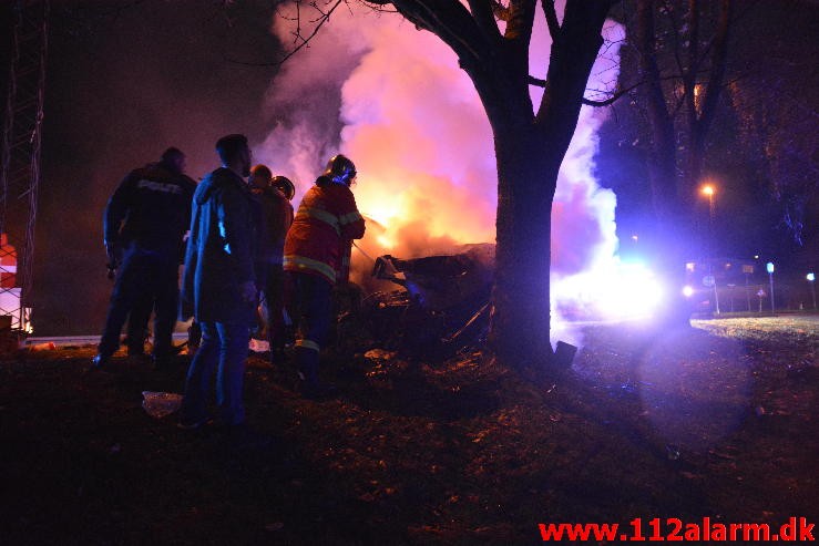 Alvorlig Trafikulykke. Koldingvej i Vejle. 27/11-2015. Kl. 00:18.