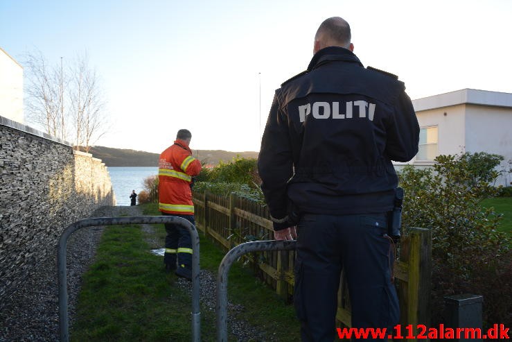 Redning drukneulykke. Vejle fjord. 11/142-2015. Kl. 14:28.