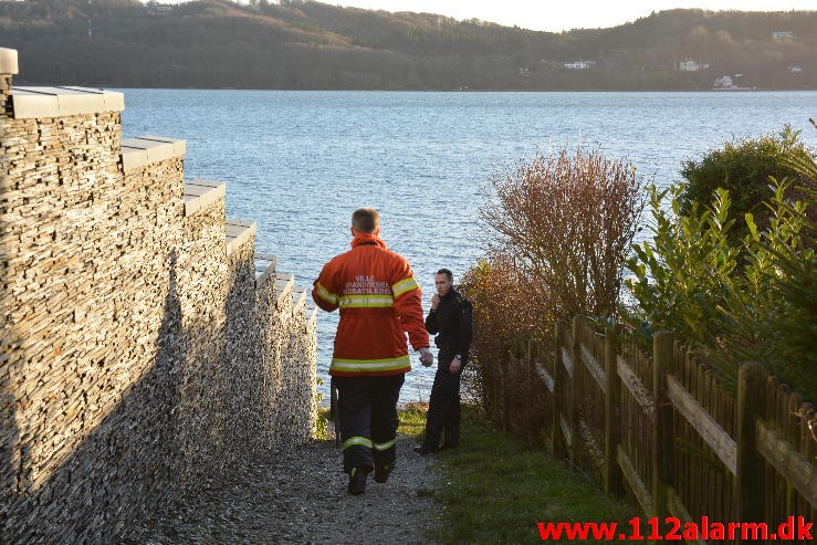 Redning drukneulykke. Vejle fjord. 11/142-2015. Kl. 14:28.