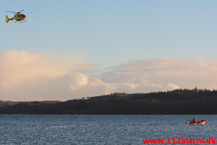 Redning drukneulykke. Vejle fjord. 11/142-2015. Kl. 14:28.