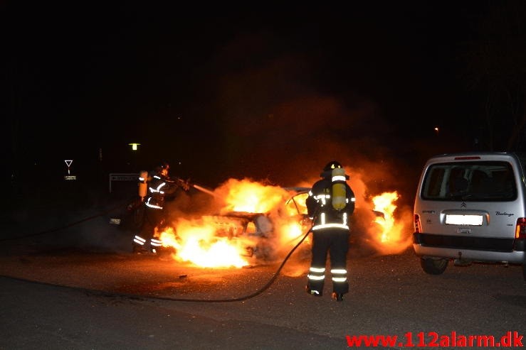 Bilbrand ved Asylcenter. Bredager 25 i Jelling. 03/01-2016. Kl. 00:48.