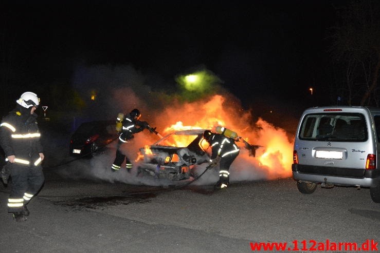 Bilbrand ved Asylcenter. Bredager 25 i Jelling. 03/01-2016. Kl. 00:48.